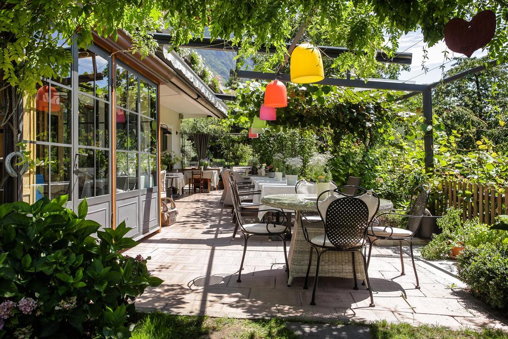 Hotel Weingarten Gargazzone Exteriör bild