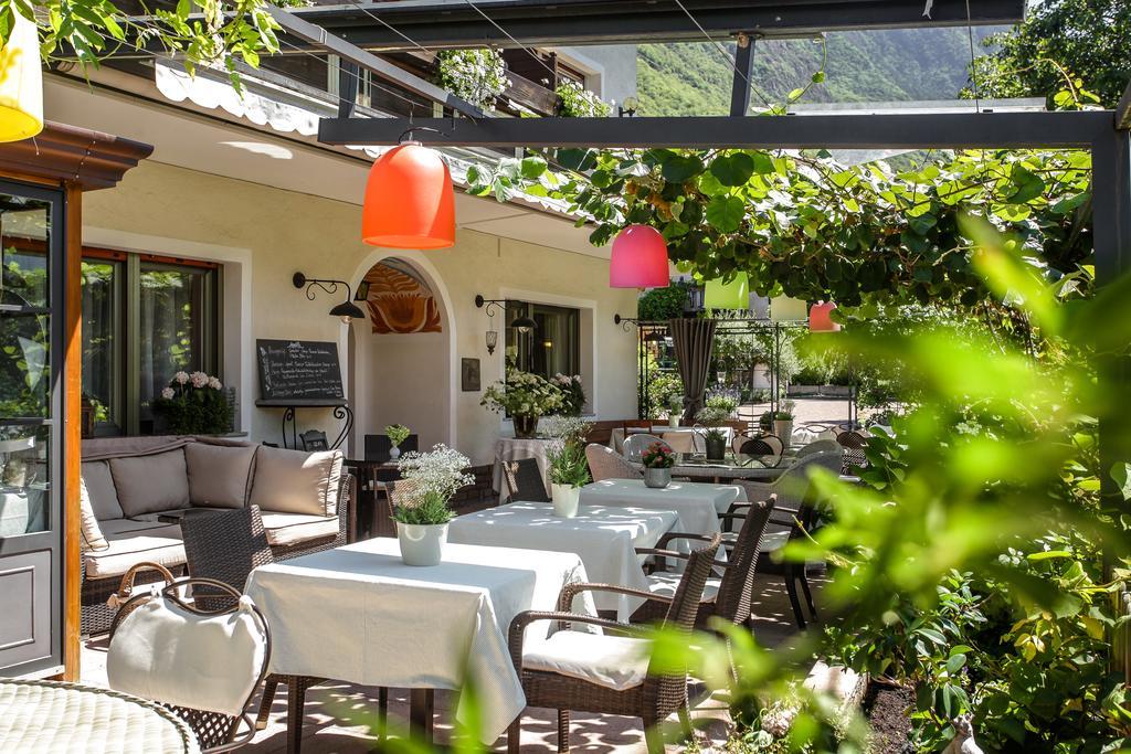 Hotel Weingarten Gargazzone Exteriör bild